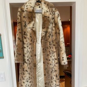 Pamela Mccoy Full Length Snow Leopard Fur Jacket XS. Brand new